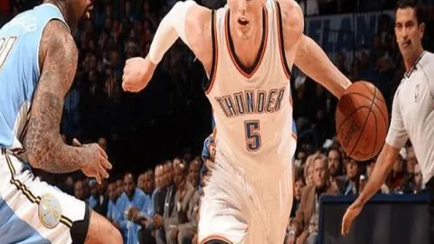 英超焦点战：曼城23点对决狼队，能否续写两连胜神话？